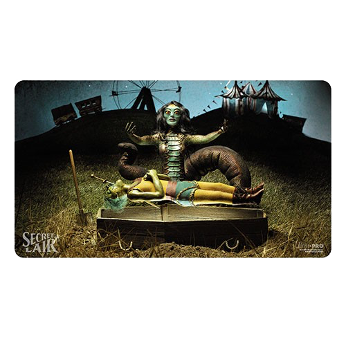 Magic: The Gathering - Secret Lair Diabolical Dioramas: Gravebreaker Lamia Playmat