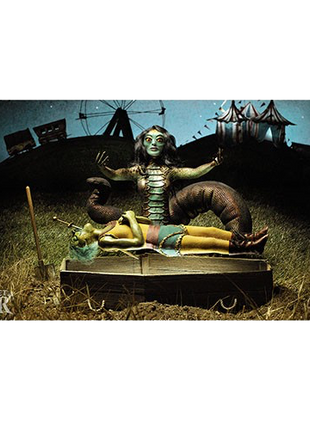 Magic: The Gathering - Secret Lair Diabolical Dioramas: Gravebreaker Lamia Playmat